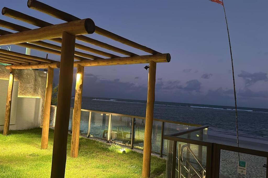 Апартаменты Flat De Luxo Beira-Mar Em Порту-де-Галиньяш Экстерьер фото